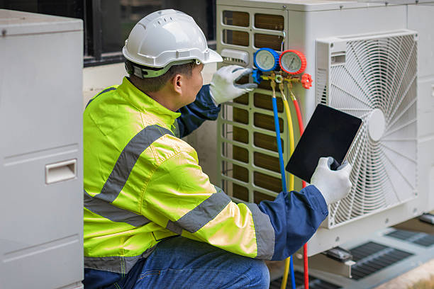 Professional Hvac technician working in Johnson, AR